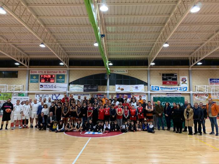 El pabellón Ángel Lancho de Quintanar del Rey se reinauguró con un partido benéfico entre las Leyendas del Real Madrid y el Basket Globalcaja