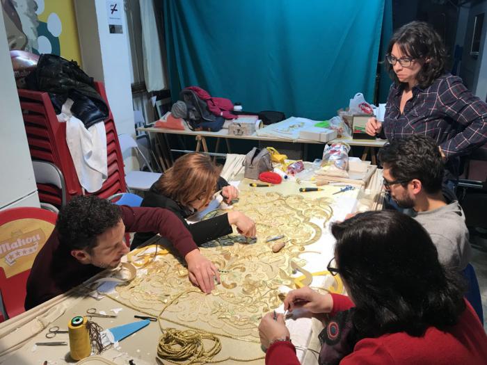 María Santísima de la Esperanza estrena en su Función la “Saya de las Rosas”, bordada por el Taller de la Hermandad