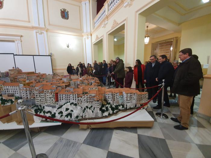 Diputación acoge la inauguración del Belén-Maqueta de la ciudad realizado por ‘El Crisol’
