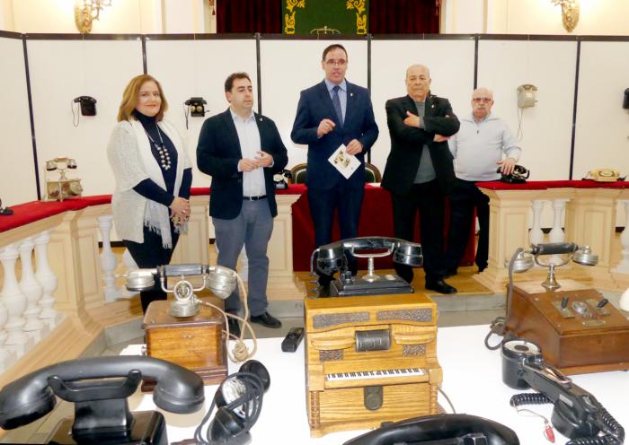 Diputación muestra más de un siglo de telefonía con la exposición de la colección de Francisco Page Collados