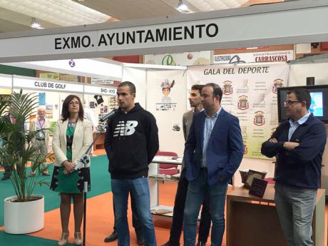 Pinar elogia la iniciativa del Ayuntamiento de San Clemente de organizar la I Feria del Deporte