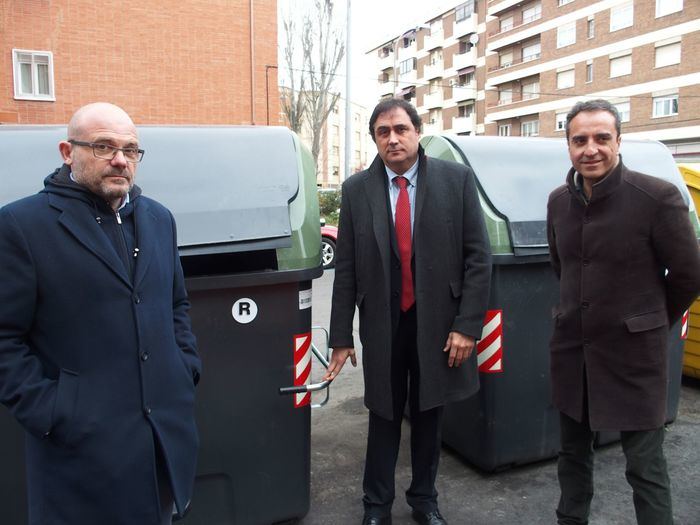 Se refuerza la limpieza con nueva maquinaria y contenedores de residuos accesibles con una inversión de 532.000 euros