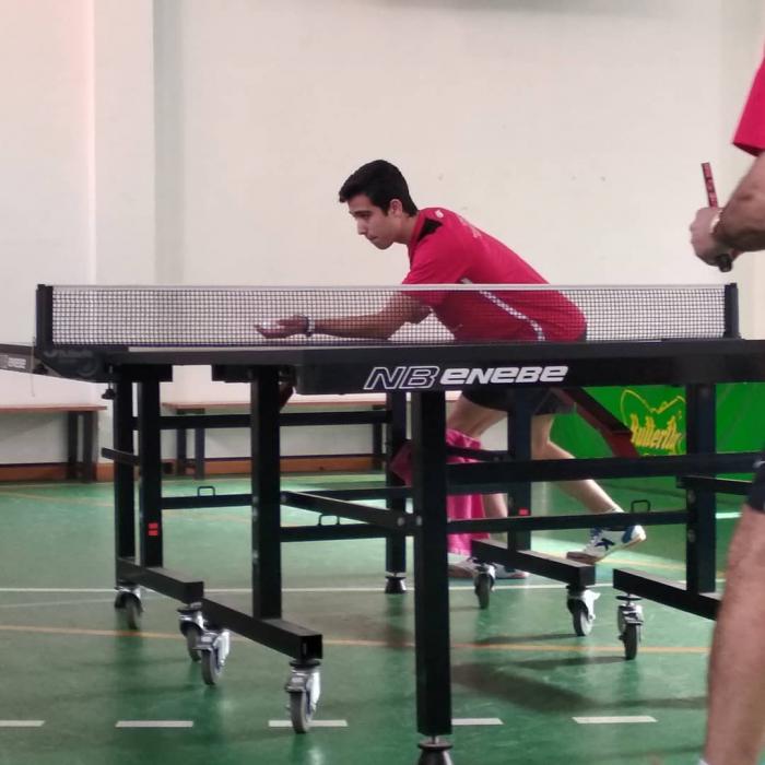 Los dos tenistas de mesa conquenses que siguen en competición, están logrando unos buenos resultados para sus equipos