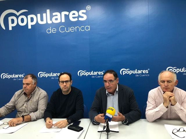 El PP denuncia la “situación límite” de los Ayuntamientos y tacha de “irresponsable” a la Junta por no asumir la financiación real de las Viviendas de Mayores