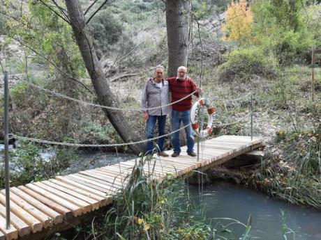 El puente que une Garaballa y la Cueva de la Virgen de Tejeda vuelve a ser transitable para el público
