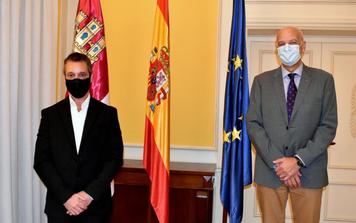 El subdelegado del Gobierno en Cuenca recibe al nuevo director del Centro Penitenciario de Cuenca