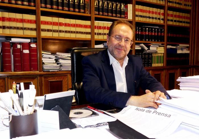 Huete recrimina a Mena que ponga en entredicho la gestión del Parque de Bomberos de Tarancón por un error administrativo