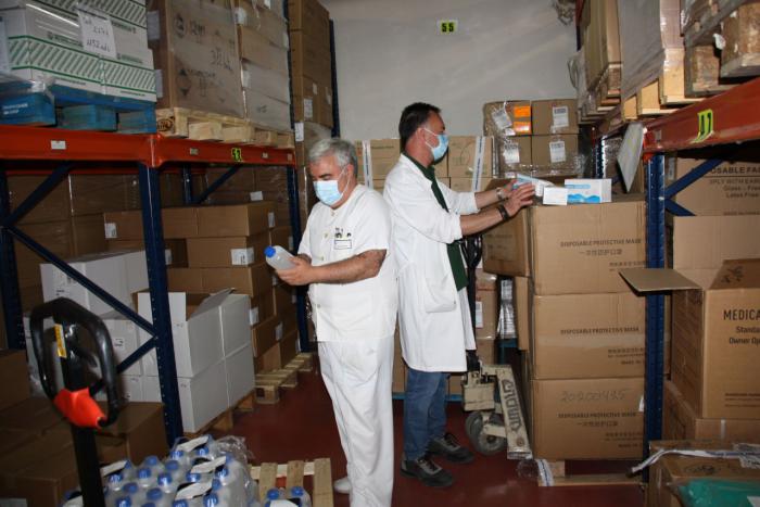 Se distribuyen más de 35.000 artículos de protección y otros 2.000 test rápidos para el área de Salud de Cuenca