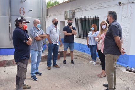 La Junta destina alrededor de 200.000 euros en ayudas a la inversión de la Cooperativa San Fernando y la bodega Finca Antigua S.A. en Los Hinojosos