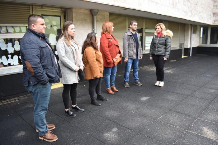 Junta y Ayuntamiento de Los Hinojosos trabajarán en la puesta en marcha de la vivienda de mayores