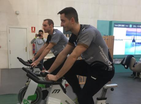 Las “Pedaladas Solidarias” de Liberbank arrancan en Cuenca para colaborar con Cáritas