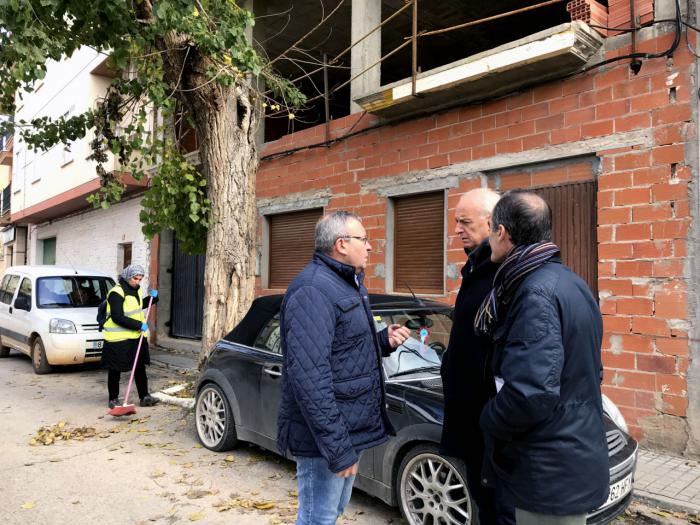 El subdelegado del Gobierno visita las obras del Plan de Empleo Rural en Quintanar del Rey