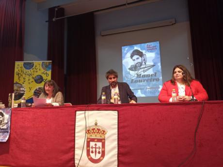 El programa "Los libros viajan por la provincia" llega a Villamayor de Santiago con la presentación de Manel Loureiro