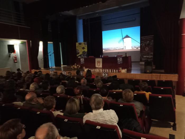El programa 'Los libros viajan por la provincia' llega a Villamayor de Santiago con la presentación de Manel Loureiro