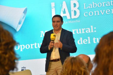 Martínez Chana destaca el crecimiento de más del 90% de las pernoctaciones en turismo rural durante marzo