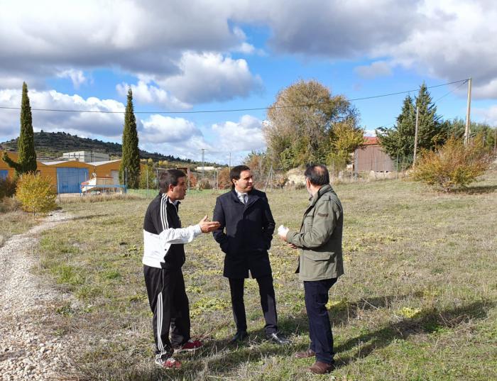 El Ayuntamiento de Priego cede a la Diputación los terrenos para la construcción del nuevo parque de bomberos