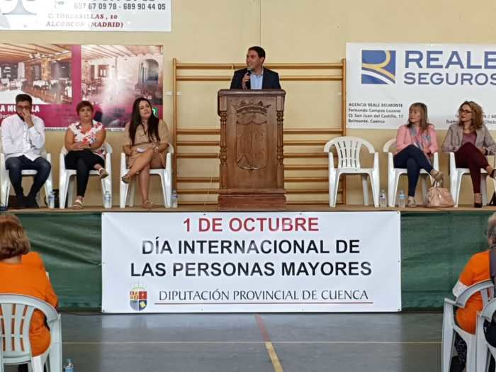 Diputación celebra el Día de los Mayores en Belmonte con más de 400 personas de toda la provincia