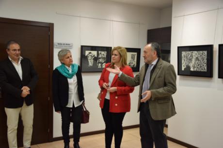 El Colegio Oficial de Médicos de Cuenca celebra su 125 aniversario con una exposición y un congreso sobre deontología médica