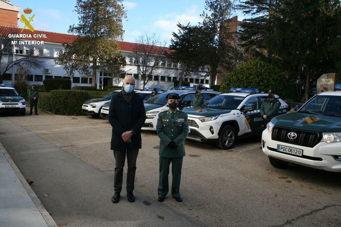 Llegan a la Comandancia de la Guardia Civil ocho nuevos vehículos