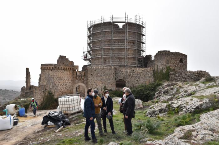 Comienzan las obras de restauración de la torre del homenaje y la muralla del conjunto histórico de Moya