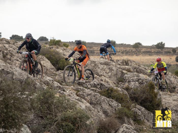 Iván Ruiz y Paula Plaza subieron a lo más alto del podio en el IX Trofeo MTB Ajo y Agua de Las Pedroñeras