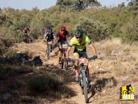 Oleg Chuzhda y Cristina Belmar se imponen en el XII Trofeo MTB Villa de los Obispos de Villaescusa de Haro