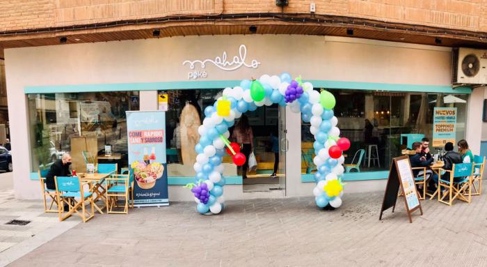 Mahalo Poke inaugura una nueva sucursal en Cuenca