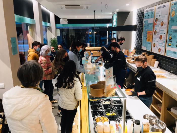 Mahalo Poke inaugura una nueva sucursal en Cuenca