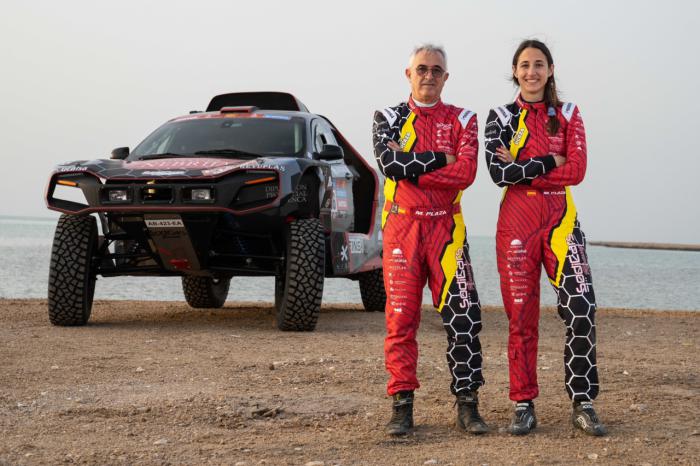 Manolo y Mónica Plaza afrontan el Dakar con la fortaleza de la experiencia e ilusionados como el primer día