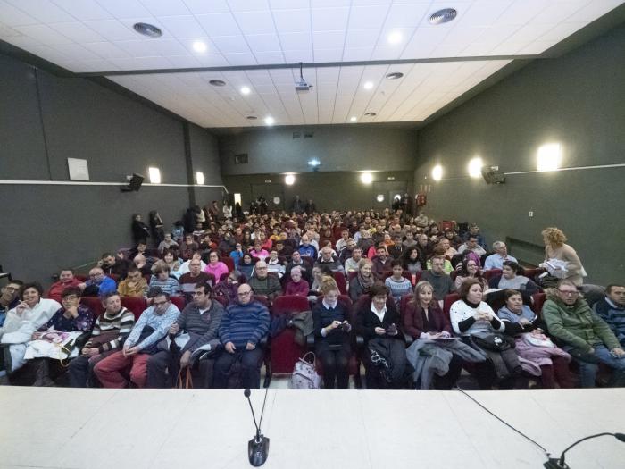 El Centro Cultural Aguirre acoge la penúltima fiesta del programa ‘Correos reparte sonrisas’ que recorre 23 ciudades españolas