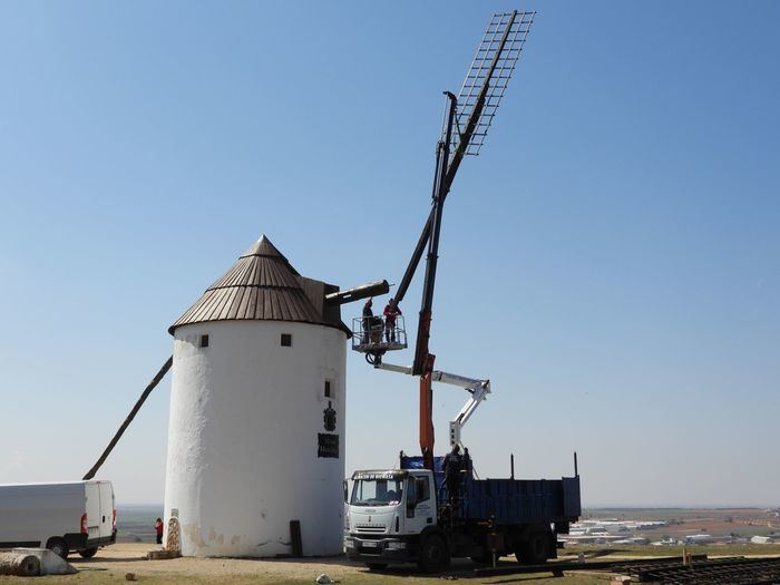 Finalizan los trabajos de restauración del eje y aspas del Molino Piqueras