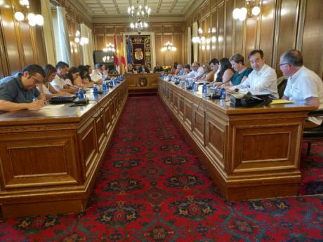 La concejala del Ayuntamiento de Iniesta rocío pardo ha sido nombrada Diputada provincial
