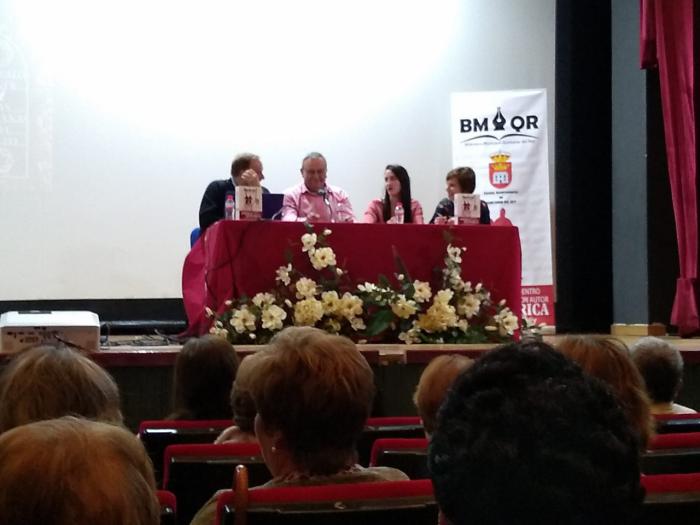 “Acercarse al mundo literario de Gonzalo Giner es una experiencia inolvidable”