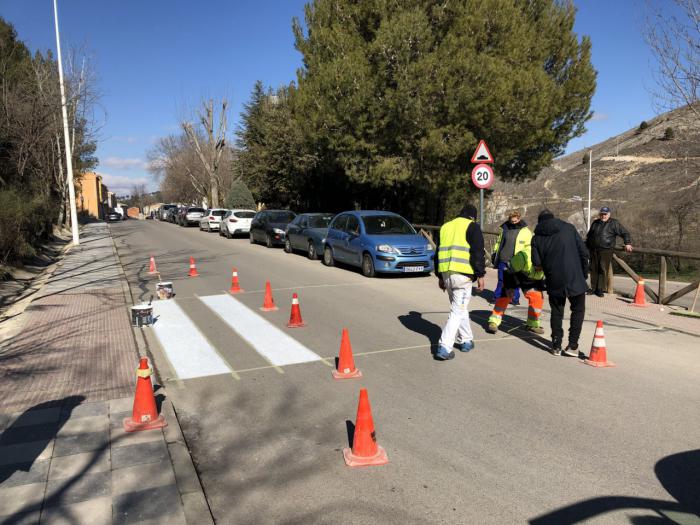 Avanza a buen ritmo el repintado de pasos de peatones en la capital