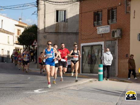 Nuria Fernández y Enrique Lara conquistan la Villa de Villamayor