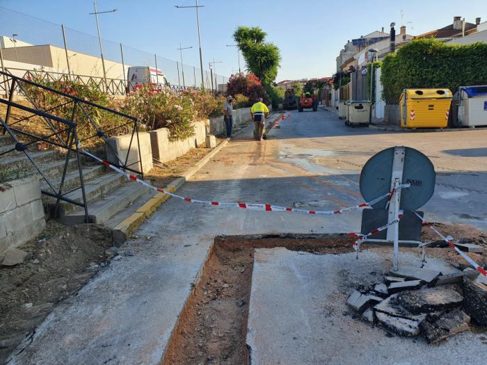 Comienzas las obras de asfaltado y acerado en la zona del Parque Ferial y la barriada de El Congo