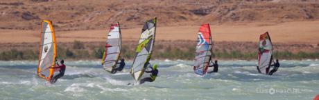 El club conquense CKSC del embalse de Alarcón en el Campeonato open de Aragón de Slalom-Windsurf 2020