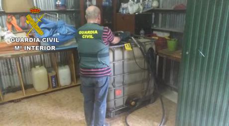 La Guardia Civil detiene a dos personas por robo continuado de hidrocarburo del Oleoducto Puallo