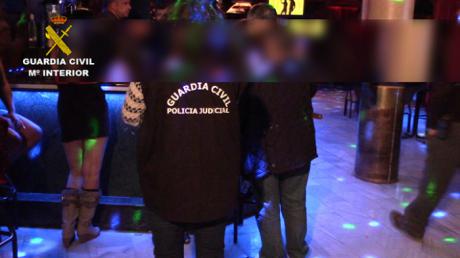 La Guardia Civil libera a dos menores de edad que se encontraban en un club de alterne de Mocejón