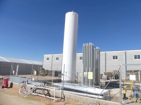 La Confederación de Empresarios afirma que el alto coste de la energía obliga a las empresas a establecer planes de contingencia