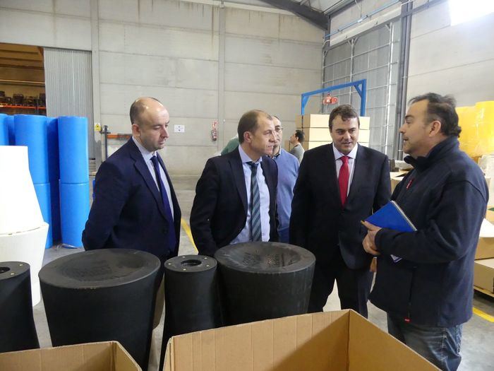 El presidente de CEOE CEPYME visita dos empresas punteras situadas en Montalbo