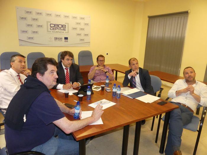La comisión de CEOE CEPYME Cuenca sobre su sede analiza los distintos locales para acoger sus servicios
