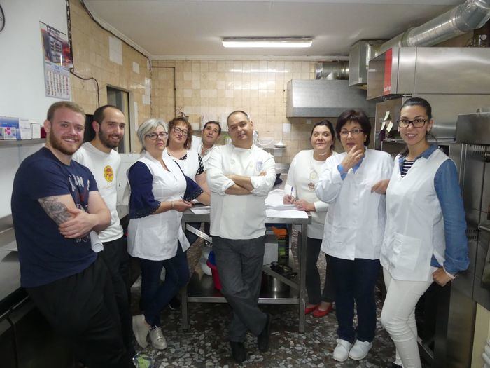 Los panaderos de Cuenca se forman sobre dulces típicos con el maestro Alberto Pérez