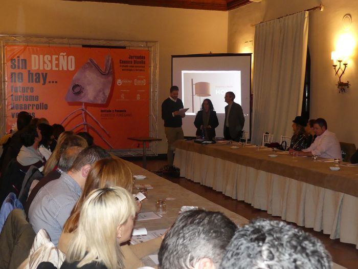 Roberto Turégano congrega a cerca de sesenta empresas en la charla organizada por cuenca diseño