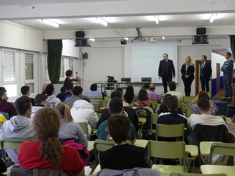 AJE Cuenca colabora con la Junta en la realización de un curso sobre creación y gestión de microempresas