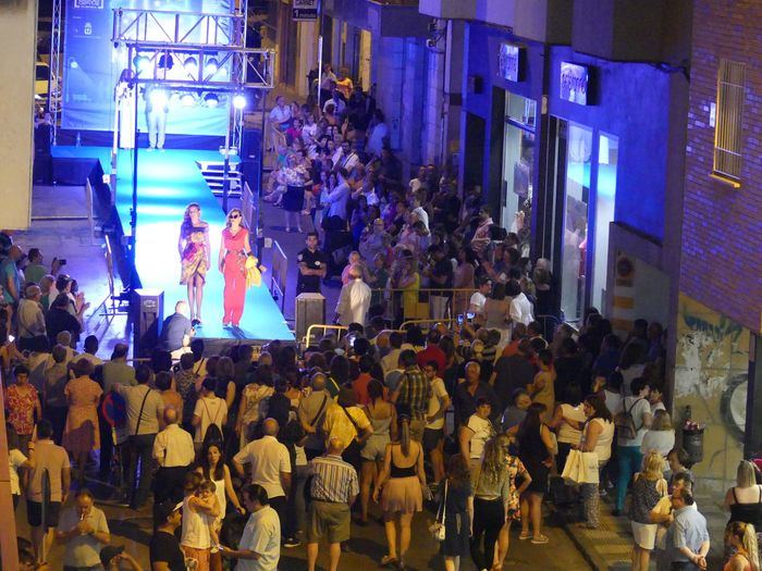 Éxito de participación y ambiente de la I Noche mágica de las Compras en la capital