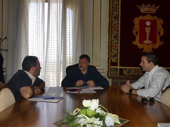 CONVECU y Ayuntamiento seguirán apostando por el Salón del Vehículo de Ocasión