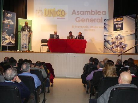 Más de cien personas respaldan las acciones de UNICO en su Asamblea General