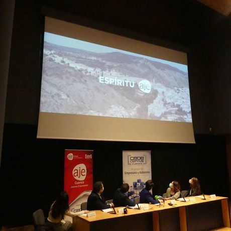 AJE Cuenca inicia las emisiones de su documental ‘Espíritu AJE’ en el Auditorio