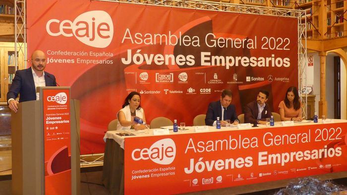 CEAJE analiza la situación de los jóvenes empresarios de España y concluye que “las empresas lo están pasando mal”